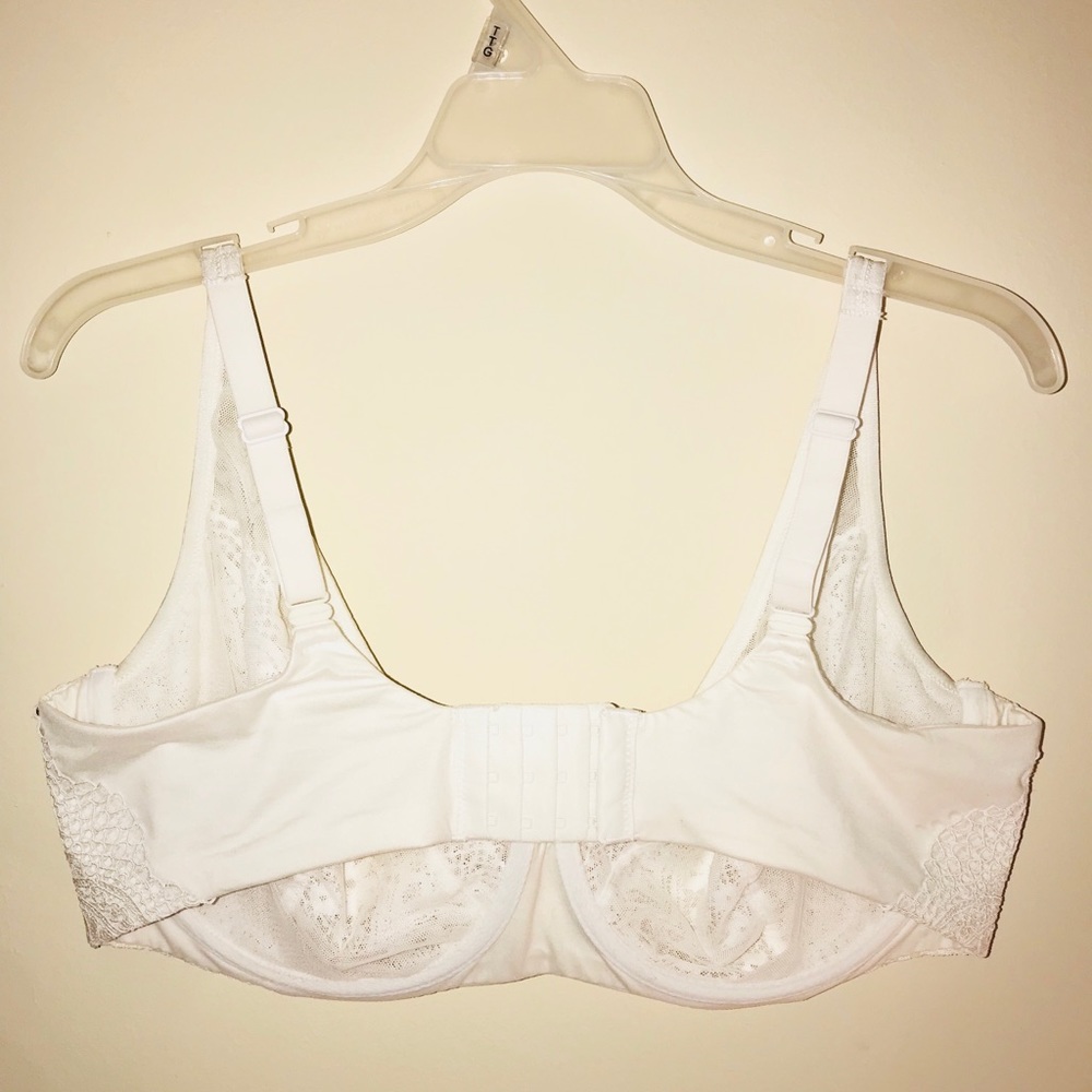 Vs Bra - Picture 2 of 5